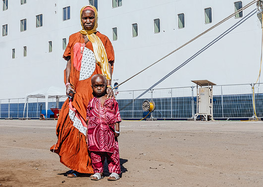 Amadou første patient på Global Mercy